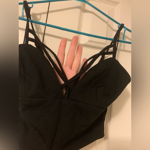 Dynamite-Black Crisscross front cropped top-Size S-NWT - Picture 3 of 4